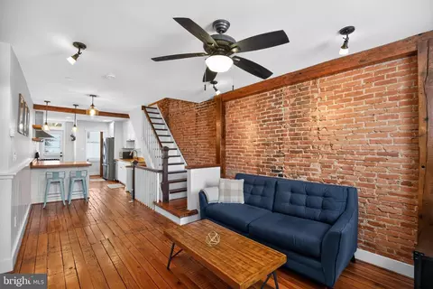 Entry Way - 1530 E Clement St, Baltimore, MD 21230 photo 1 of 4
