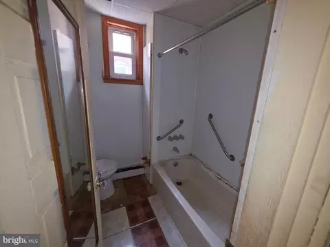 Bath - 1622 Ruxton Ave, Baltimore, MD 21216 photo 2 of 2