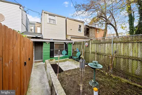 Exterior - 236 S Gilmor St, Baltimore, MD 21223 photo 3 of 5