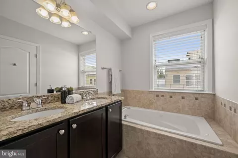 Bath - 25 Birckhead St, Baltimore, MD 21230 photo 3 of 3