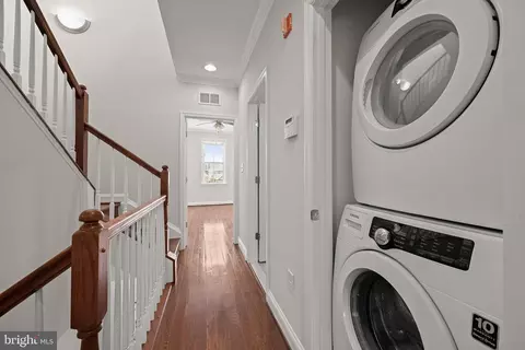 Entry Way - 25 Birckhead St, Baltimore, MD 21230 photo 4 of 6