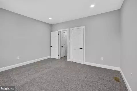 Bedroom - 2605 E Hoffman St, Baltimore, MD 21213 photo 2 of 3
