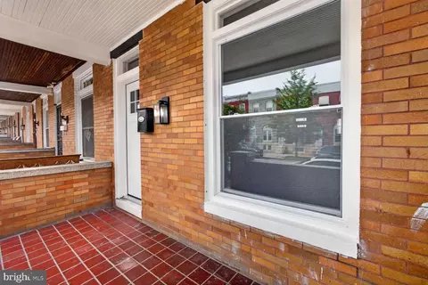 Exterior - 2605 E Hoffman St, Baltimore, MD 21213 photo 3 of 5
