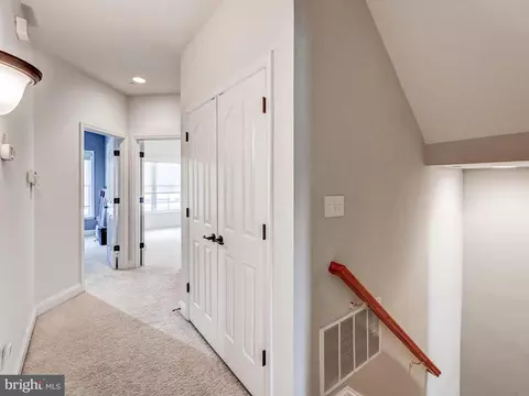 Entry Way - 1319 Covington St, Baltimore, MD 21230 photo 4 of 6