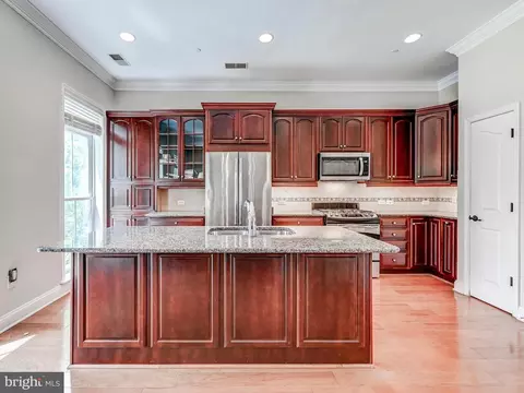 Kitchen - 1319 Covington St, Baltimore, MD 21230 photo 4 of 5