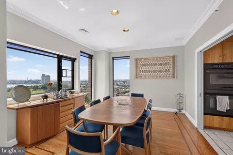 10 E Lee St #1701, Baltimore, MD 21202 photo 12