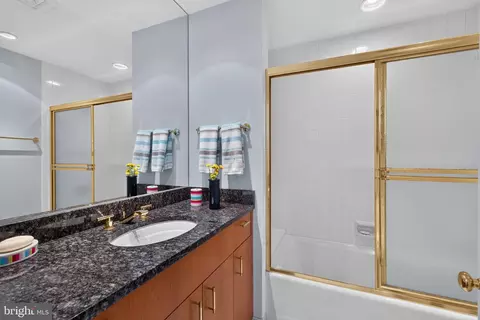 10 E Lee St #1701, Baltimore, MD 21202 photo 23