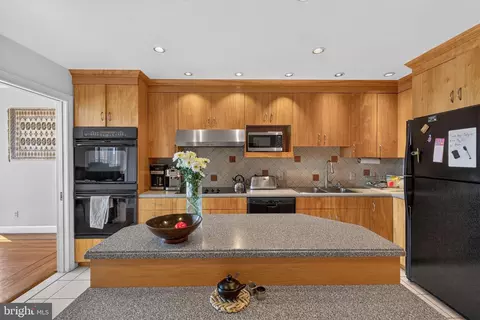 10 E Lee St #1701, Baltimore, MD 21202 photo 5