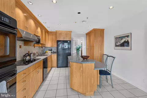 10 E Lee St #1701, Baltimore, MD 21202 photo 6