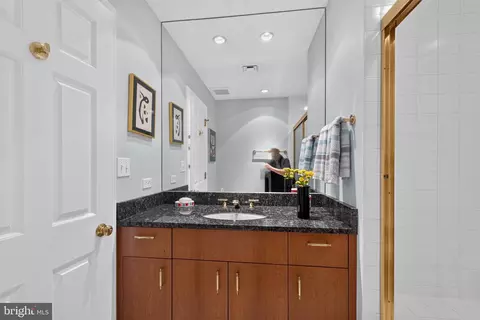 10 E Lee St #1701, Baltimore, MD 21202 photo 24