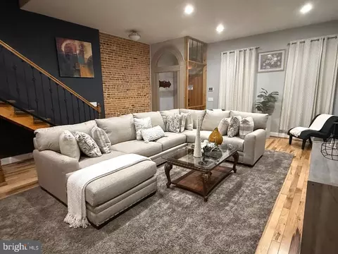 Living - 1505 E Baltimore St E, Baltimore, MD 21231 photo 1 of 3