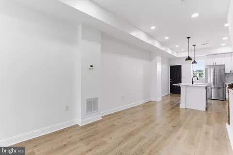 Entry Way - 1315 N Broadway, Baltimore, MD 21213 photo 2 of 6