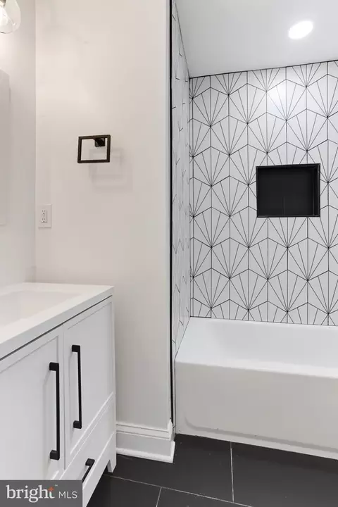 Bath - 1315 N Broadway, Baltimore, MD 21213 photo 3 of 4