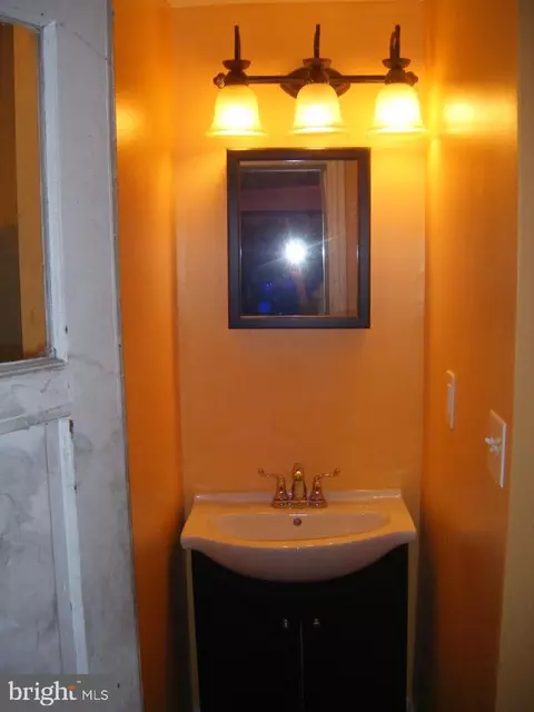 2316 E Fairmount Ave, Baltimore, MD 21224 photo 3