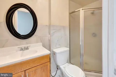 Bath - 2425 Ashland Ave, Baltimore, MD 21205 photo 4 of 4
