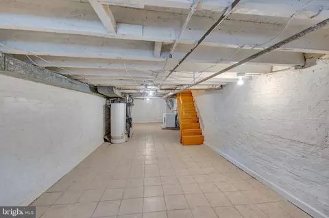 Entry Way - 2425 Ashland Ave, Baltimore, MD 21205 photo 2 of 2