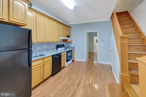 Entry Way - 2425 Ashland Ave, Baltimore, MD 21205 photo 1 of 2
