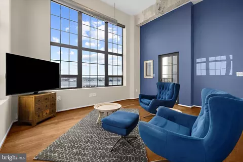 Living - 1200 Steuart St #1511, Baltimore, MD 21230 photo 11 of 11