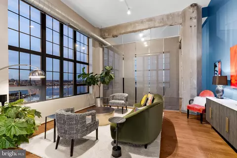 Living - 1200 Steuart St #1511, Baltimore, MD 21230 photo 4 of 11