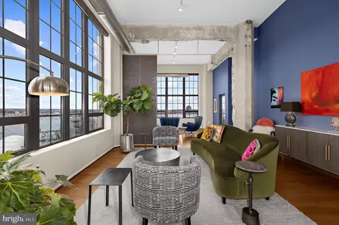 Living - 1200 Steuart St #1511, Baltimore, MD 21230 photo 9 of 11