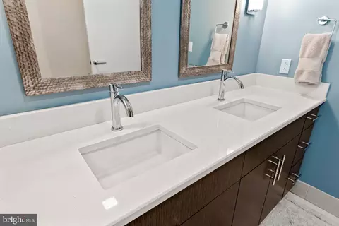 Bath - 1200 Steuart St #1511, Baltimore, MD 21230 photo 5 of 7
