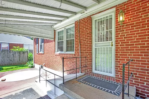 Exterior - 4708 Hamilton Ave, Baltimore, MD 21206 photo 4 of 9