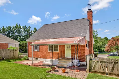 Exterior - 4708 Hamilton Ave, Baltimore, MD 21206 photo 2 of 9