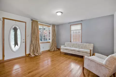 Living - 4708 Hamilton Ave, Baltimore, MD 21206 photo 1 of 3