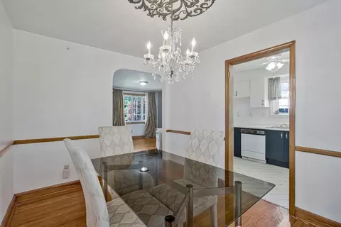 Dining - 4708 Hamilton Ave, Baltimore, MD 21206 photo 3 of 3