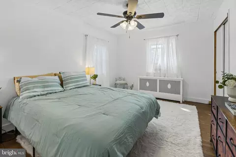 Bedroom - 4701 Mannasota Ave, Baltimore, MD 21206 photo 1 of 4