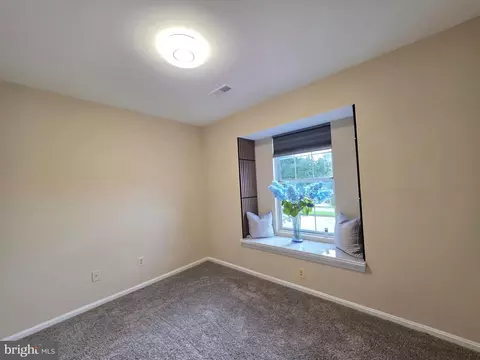 Bedroom - 4524 Saint Thomas Ave, Baltimore, MD 21206 photo 2 of 3