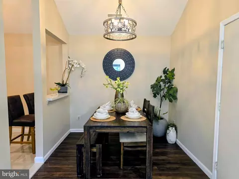 Dining - 4524 Saint Thomas Ave, Baltimore, MD 21206 photo 1 of 5