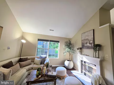 Living - 4524 Saint Thomas Ave, Baltimore, MD 21206 photo 1 of 4