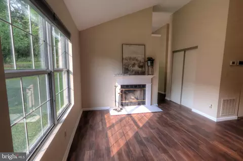 Living - 4524 Saint Thomas Ave, Baltimore, MD 21206 photo 3 of 3