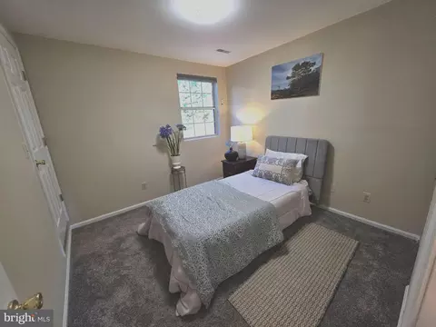 Bedroom - 4524 Saint Thomas Ave, Baltimore, MD 21206 photo 6 of 7