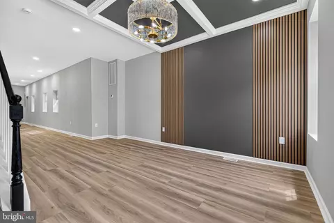 Entry Way - 1006 E Preston St, Baltimore, MD 21202 photo 6 of 11