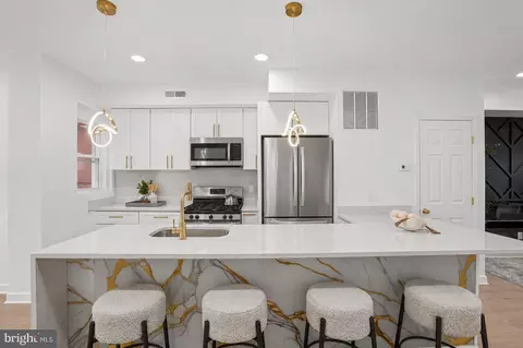 Kitchen - 21 S Monastery Ave, Baltimore, MD 21229 photo 4 of 4