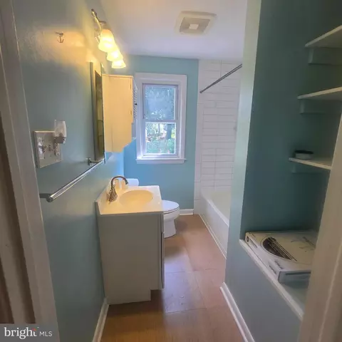Entry Way - 4330 Dewey Ave, Baltimore, MD 21211 photo 6 of 6