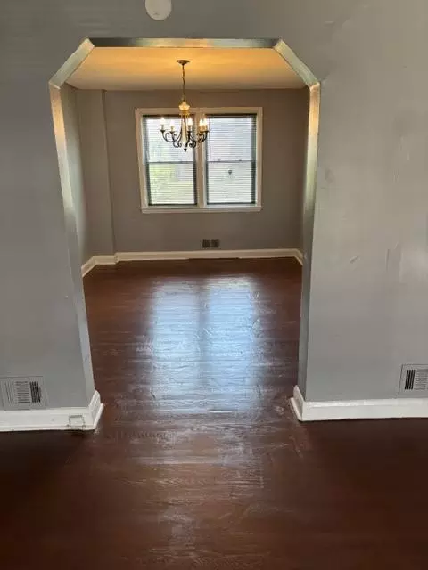 Entry Way - 5423 Crismer Ave, Baltimore, MD 21215 photo 3 of 8