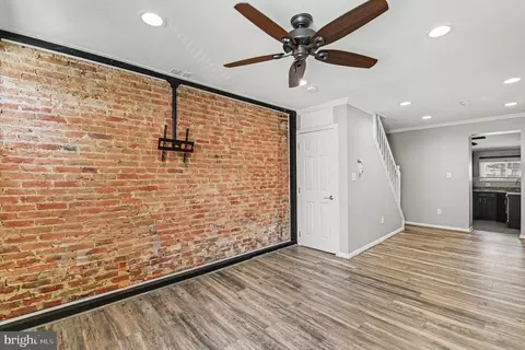 Entry Way - 111 E Fort Ave, Baltimore, MD 21230 photo 11 of 12