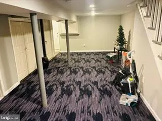Entry Way - 3968 Dolfield Ave, Baltimore, MD 21215 photo 7 of 11