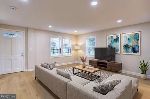 Living - 3620 Erdman Ave, Baltimore, MD 21213 photo 2 of 5