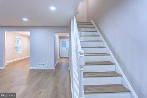 Entry Way - 3620 Erdman Ave, Baltimore, MD 21213 photo 4 of 4