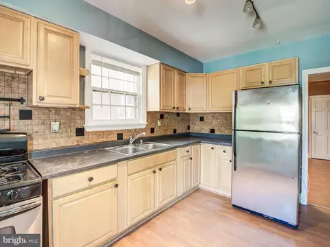 Kitchen - 4326 Berger Ave, Baltimore, MD 21206 photo 2 of 4