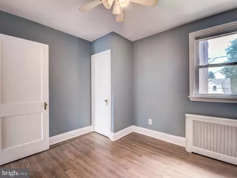 Bedroom - 4326 Berger Ave, Baltimore, MD 21206 photo 6 of 11