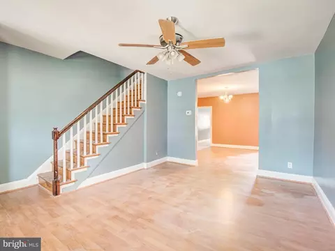 Living - 4326 Berger Ave, Baltimore, MD 21206 photo 4 of 10