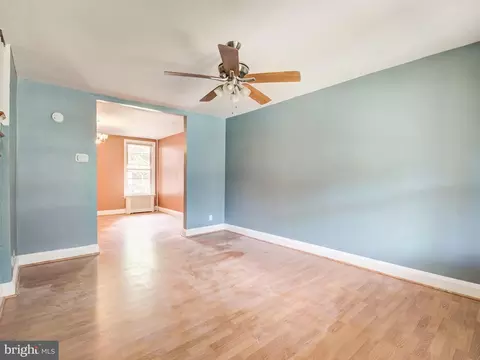 Living - 4326 Berger Ave, Baltimore, MD 21206 photo 5 of 10