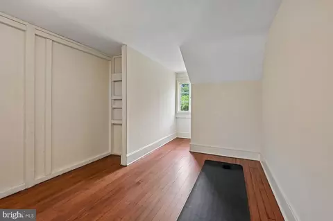Bedroom - 2209 Ken Oak Rd, Baltimore, MD 21209 photo 11 of 11