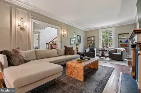 Living - 2209 Ken Oak Rd, Baltimore, MD 21209 photo 1 of 5