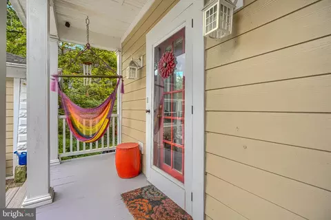 Exterior - 3106 Parkside Dr, Baltimore, MD 21214 photo 13 of 17